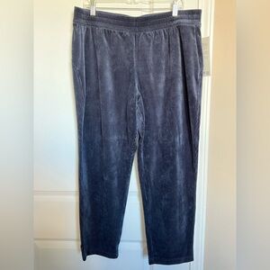 Lululemon 7/8 Scuba pants (velvet)